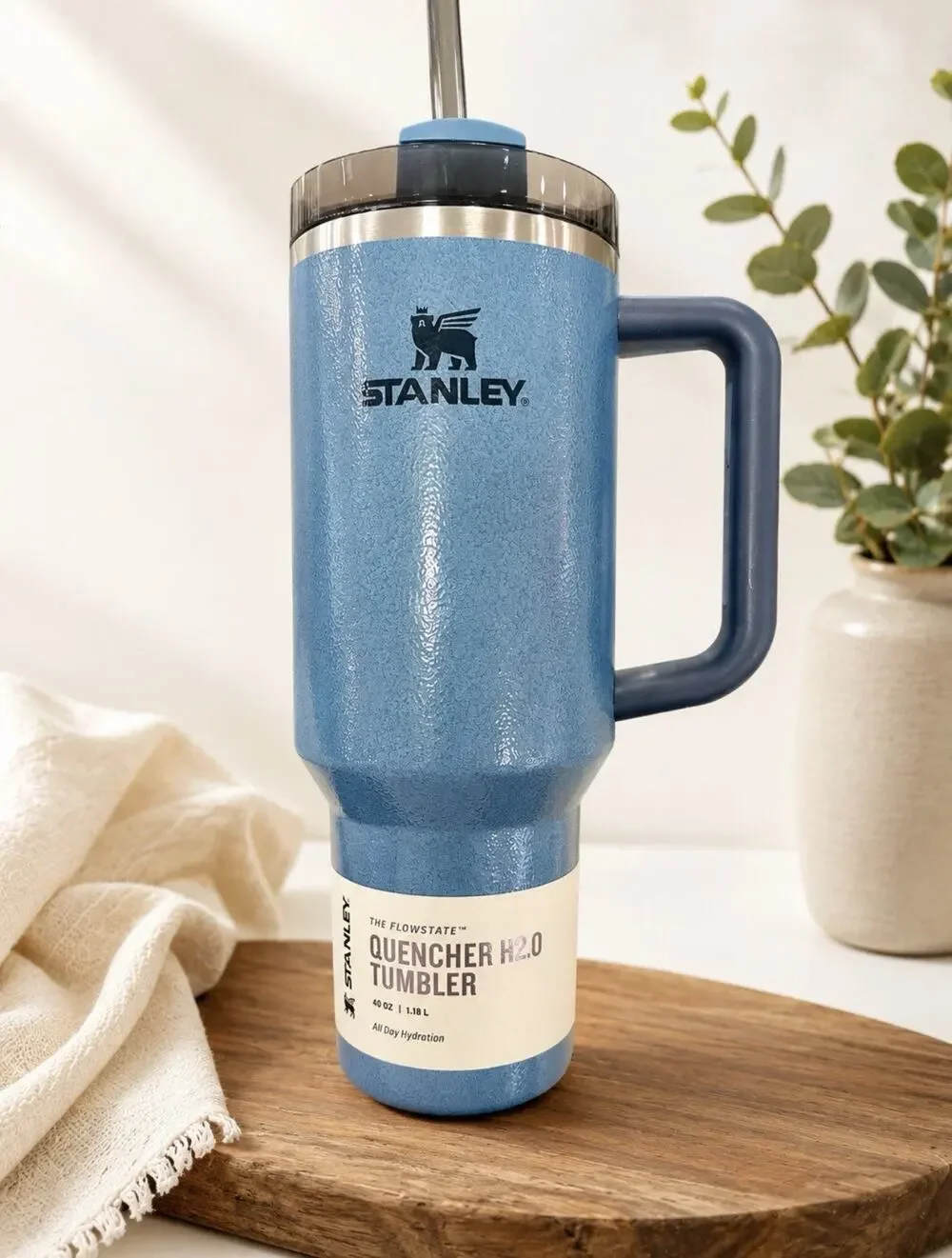 Stanley 40 oz Quencher Tumbler H2.0 Hammertone Lake Blue Dick’s Exclusive NWT
